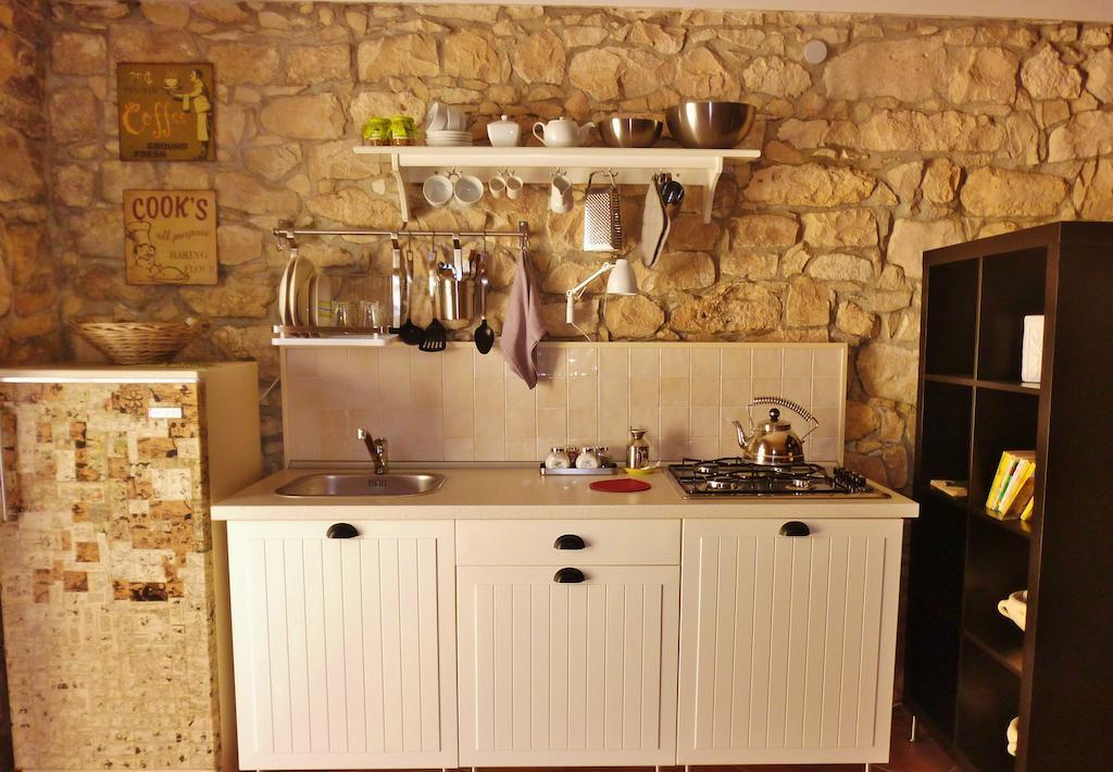 Liola Hostal Módica Habitación foto