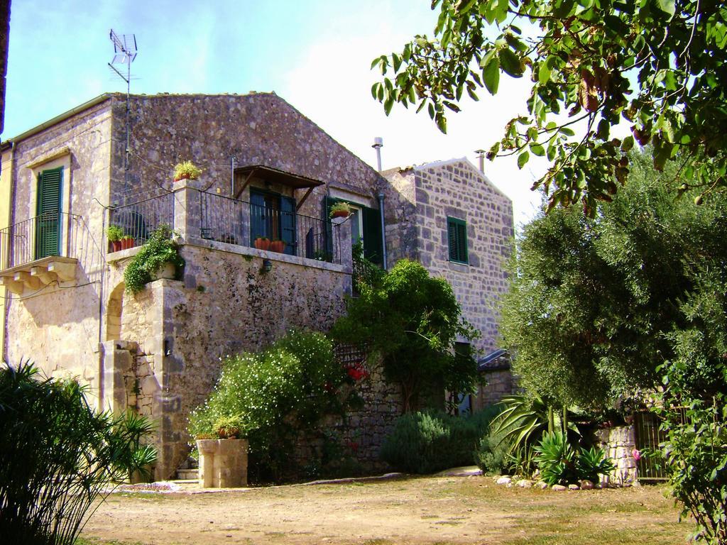 Liola Hostal Módica Habitación foto